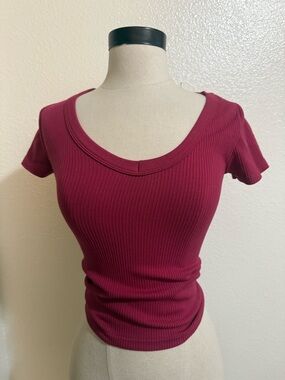 Ribbed Scoop Neck Short Sleeve Top - Berry Pink